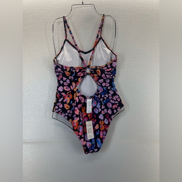 NWT Multicolored Leopard Print O-Ring One Piece Swimsuit M - Picture 8 of 17